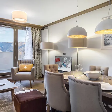 Charmant Appartement A Courchevel Village, Pres Des Pistes, Wifi, Parking Inclus - Fr-1-562-23